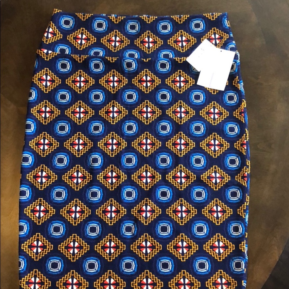 LulaRoe Cassie